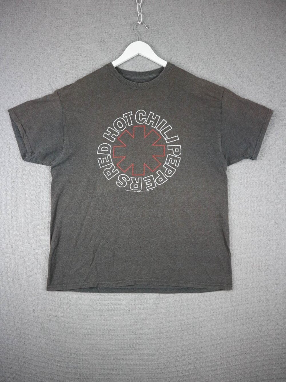 Red Hot Chili Peppers Band Logo Tee 2017 Grey Brown Mens Bravado